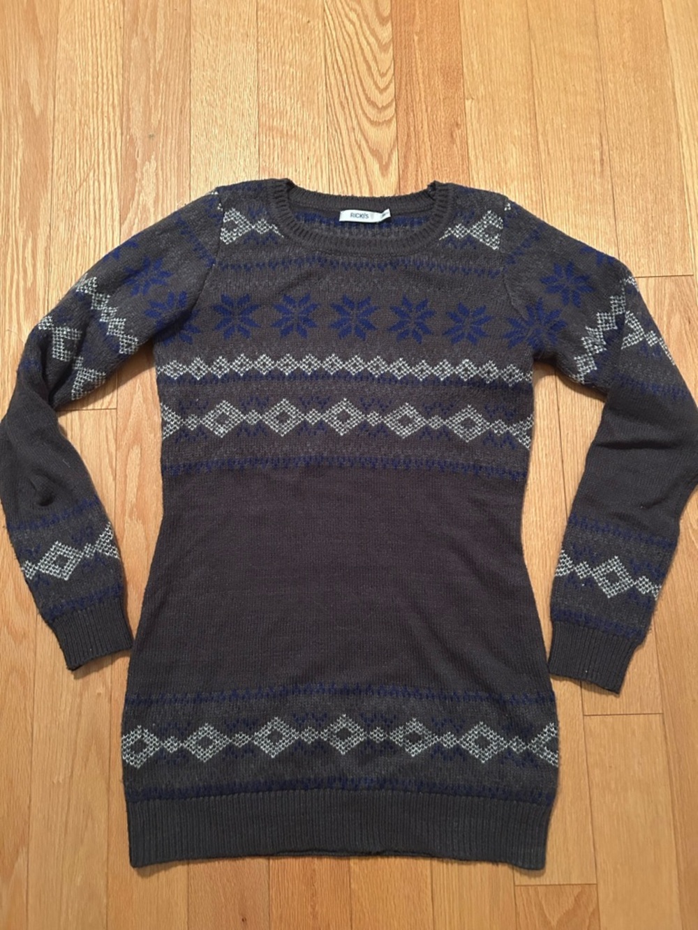 Ricki's Gray Crewneck Fair Isle Tunic Sweater